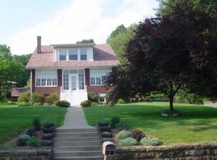 103 Pleasant Valley Rd, Jeannette, PA 15644
