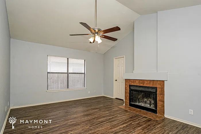 8039 Sunshine Trail Dr — Photo 9