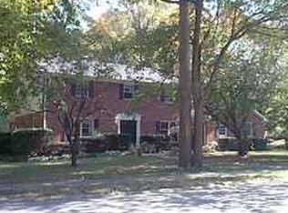 11031 E Lakeshore Dr, Carmel, IN 46033