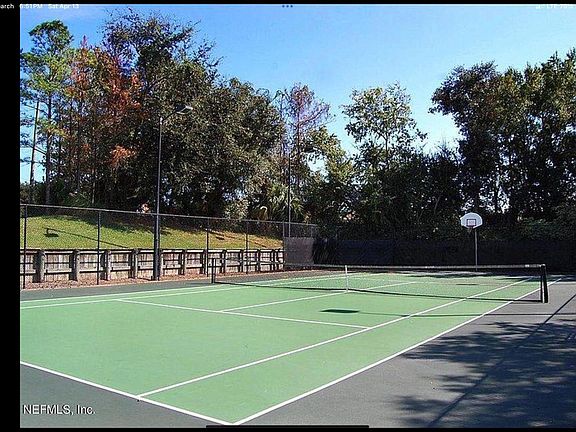 5th image of 900 Ironwood Dr Unit 912