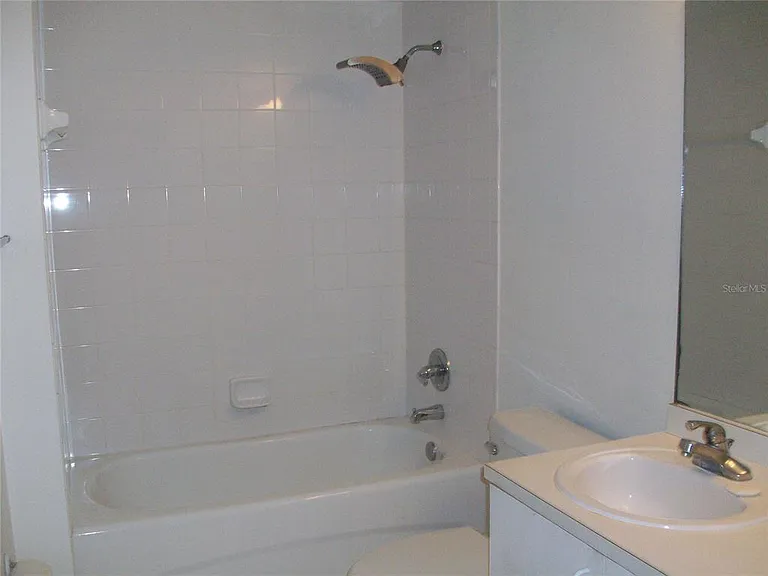 495 Las Cortes Ln #105 — Photo 14