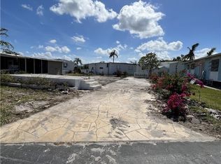 335 Mattie Ave, Fort Myers, FL 33908