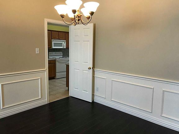 5th image of 2700 Briarcrest Dr