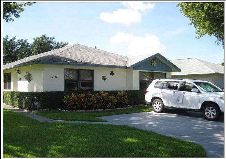 1st image of 1400 Pines Ln