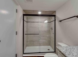 2721 Chasehire Dr, Lawrence, KS 66046