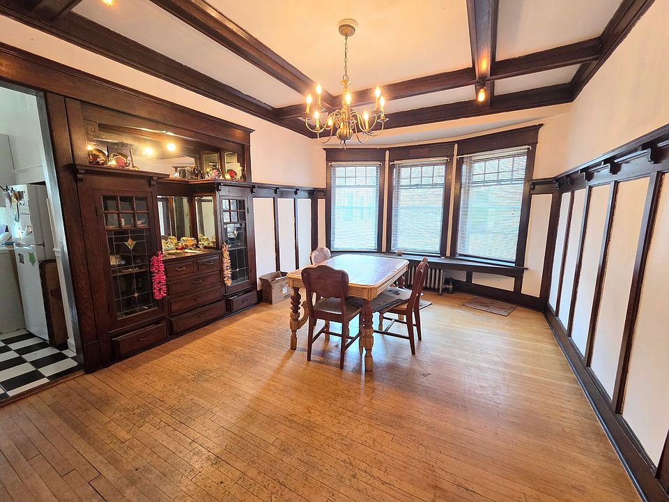 1st image of 2313 E Webster Pl APT 6