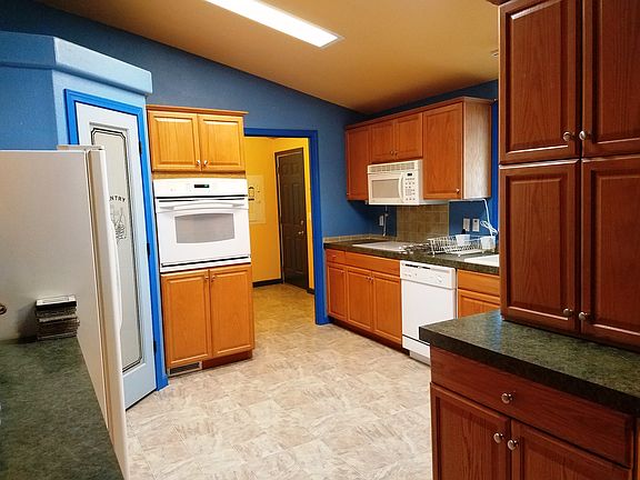 3rd image of 1199 N Terry St Spc 401