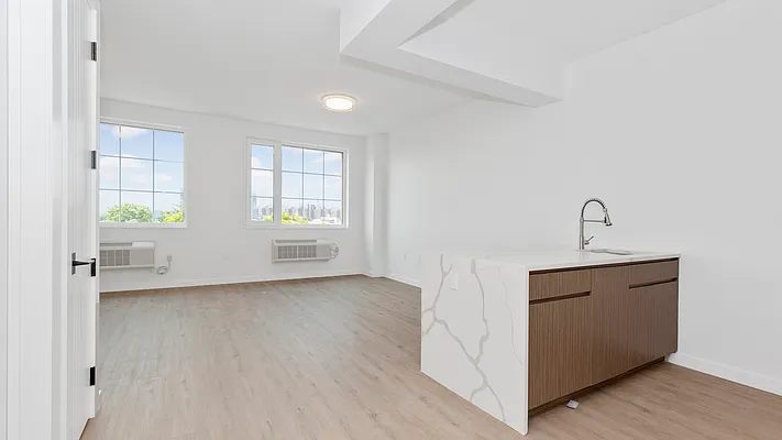 Rented by Nooklyn NYC LLC | media 95