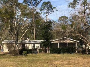 138 Parkin Rd, Pomona Park, FL 32181