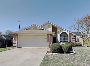 4331 Elliott Oaks Dr, Arlington, TX 76017