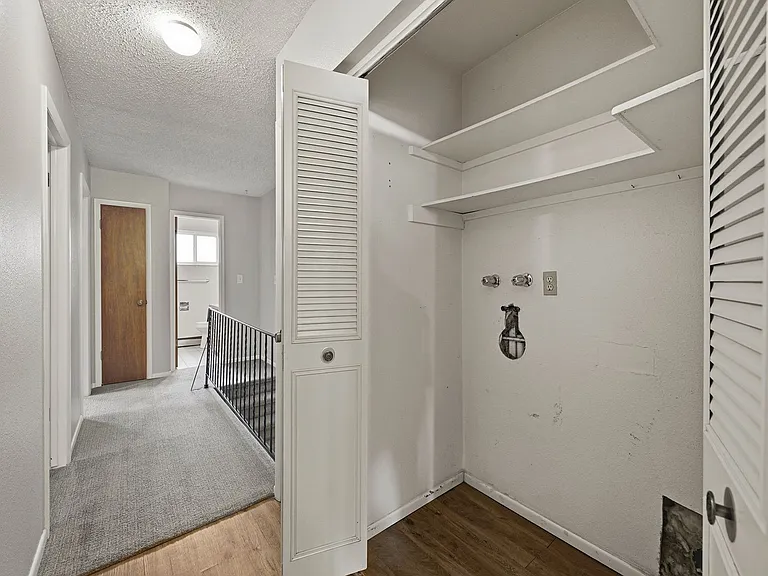 1428 W 25th St — Photo 11