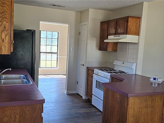 5th image of 4901 Glass Mountain Dr
