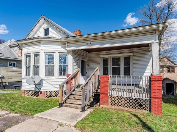 1015 Carleton St, Fairmont, WV 26554
