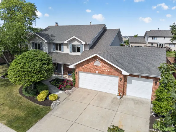 19612 Silverside Dr, Tinley Park, IL 60487