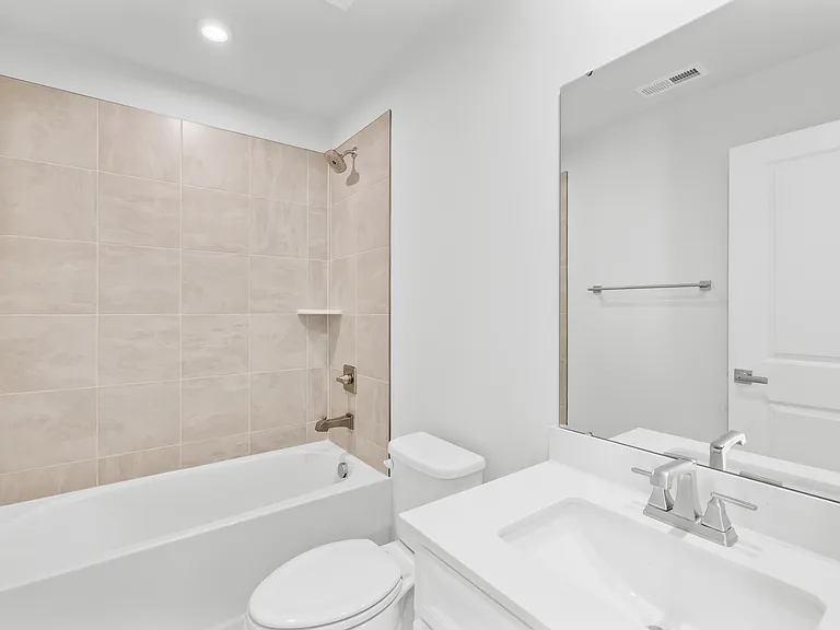 2833 Statesville Ave — Photo 6