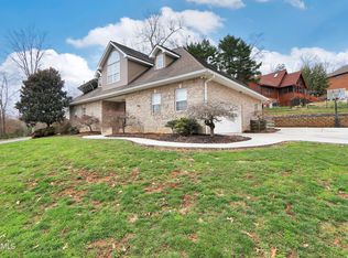 203 Rutherford Ct, Clinton, TN 37716
