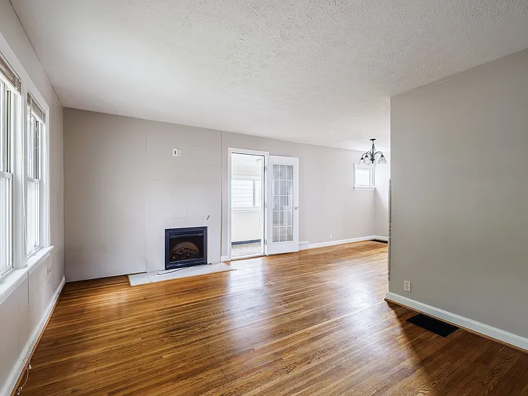 1619 South Ave — Photo 11