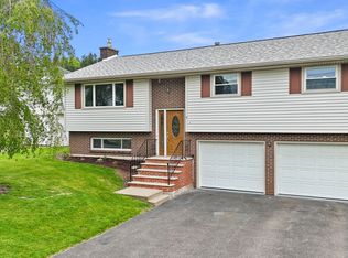 8 & 6 Eric Dr, Johnson City, NY 13790