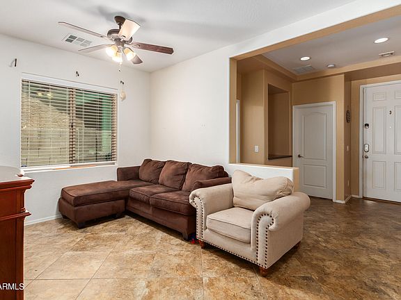 4th image of 38061 W LA PAZ Street