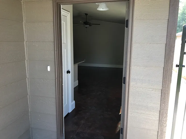540 N Doris St — Photo 6