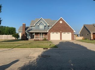 1045 Ferrari Dr, Coal City, IL 60416