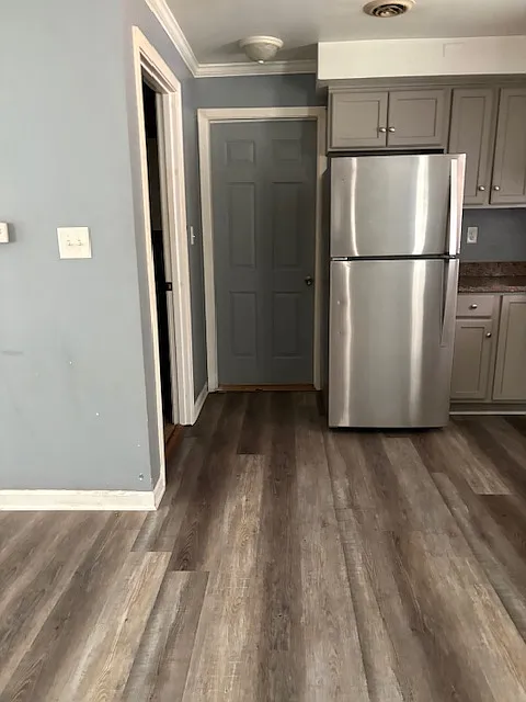 2 bed, 1000 sqft, $1,400 — Photo 2