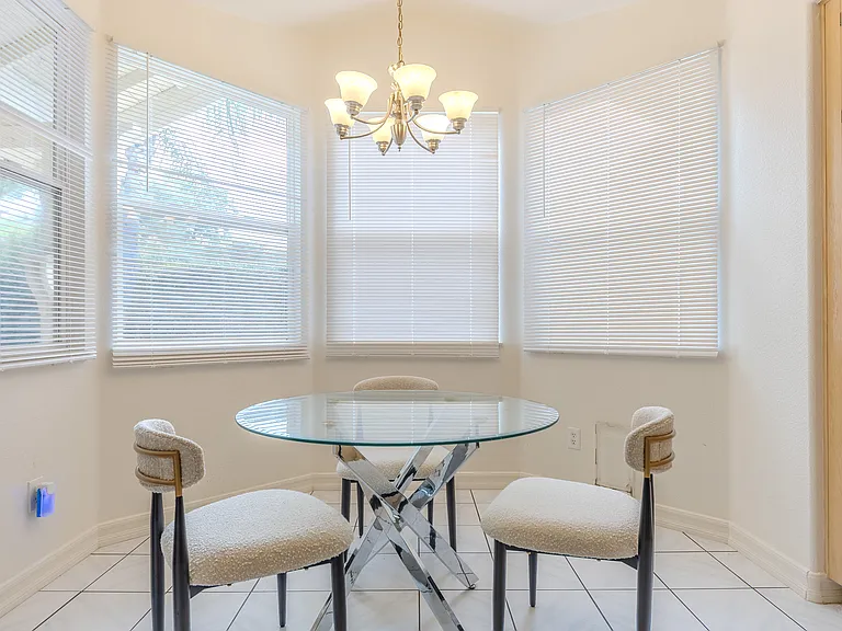 3012 Cordova Ct — Photo 4