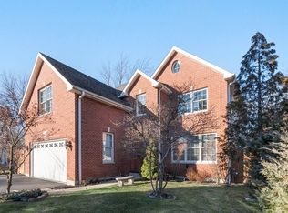 1160 Linden Ave, Deerfield, IL 60015