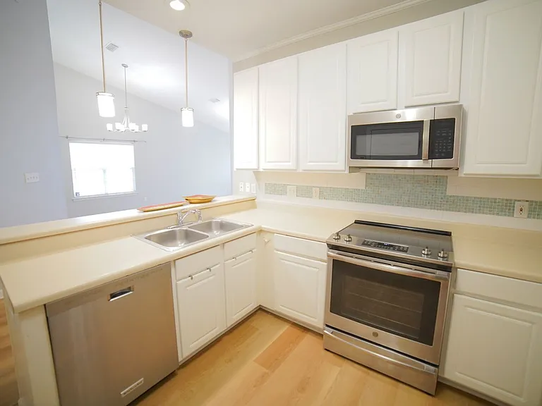 1121 Mosswood Chase — Photo 6