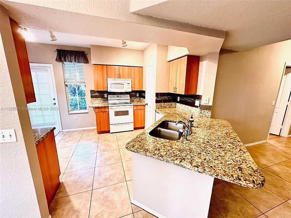 1st image of 1309 Belmont Pl #1309