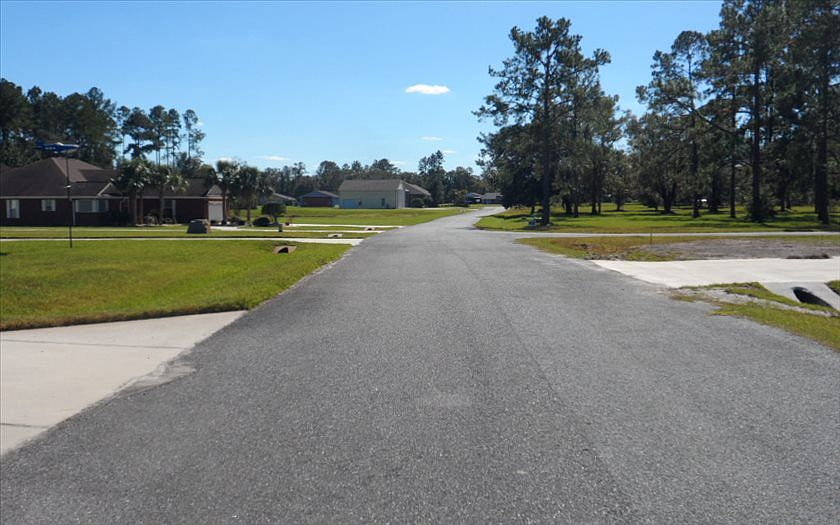 1st image of 271 SW Plantation Ter