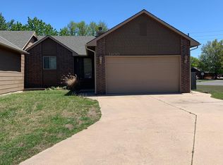 1400 N Brunswick Ln, Wichita, KS 67212