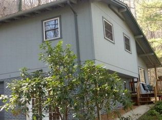 124 Utopia Dr, Cullowhee, NC 28723