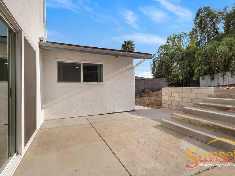 8848 Harness St — Photo 27