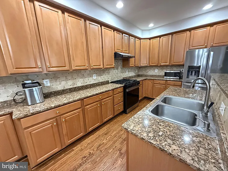 13627 Cedar Run Ln — Photo 3