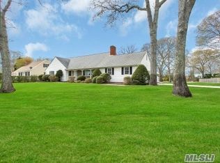 4175 Ole Jule Ln, Mattituck, NY 11952