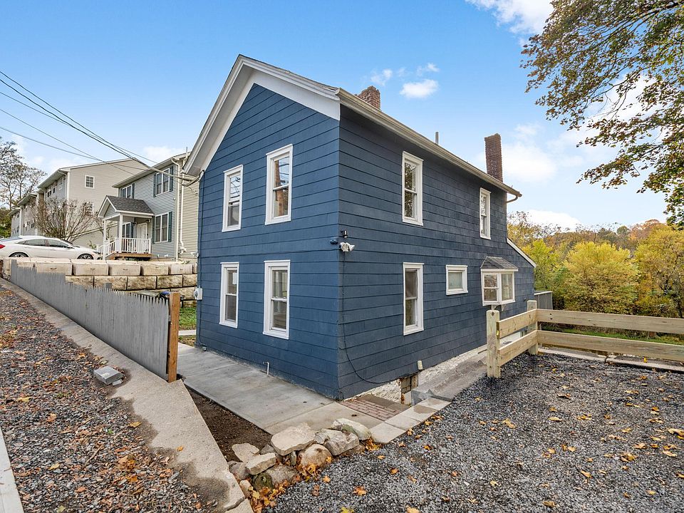 1st image of 59 Oak St
