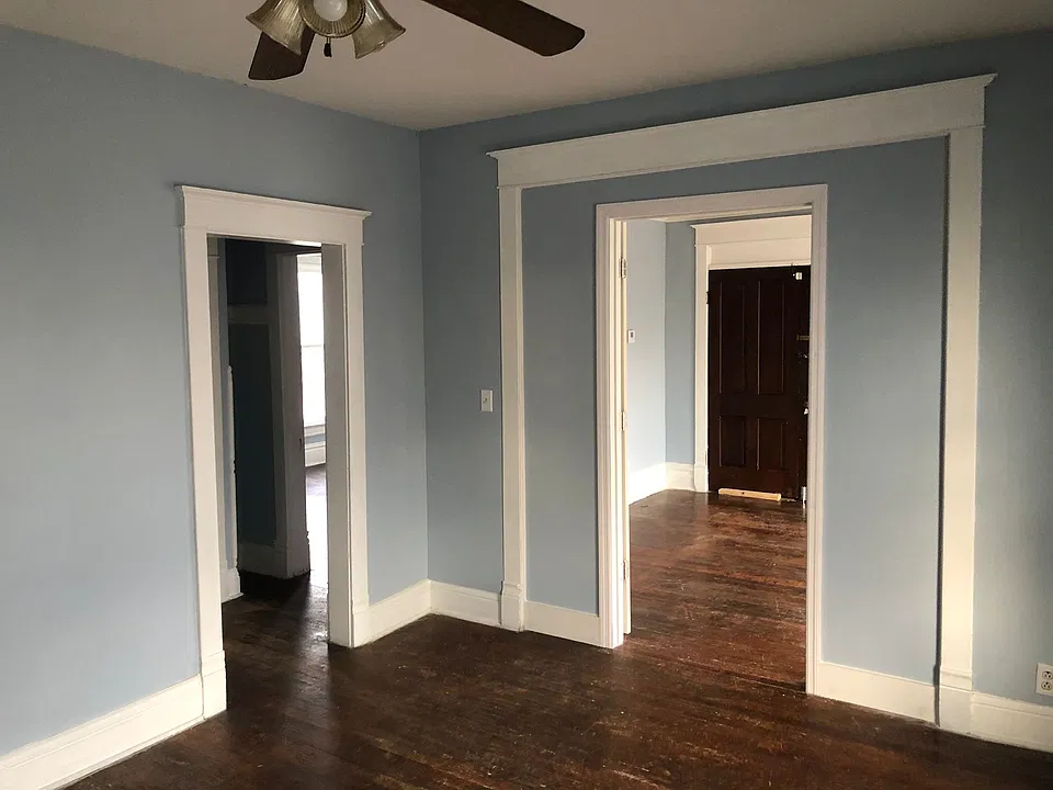 392 N Broad St #2