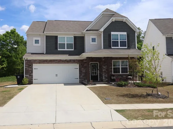 378 Kennerly Center Dr, Mooresville, NC 28115