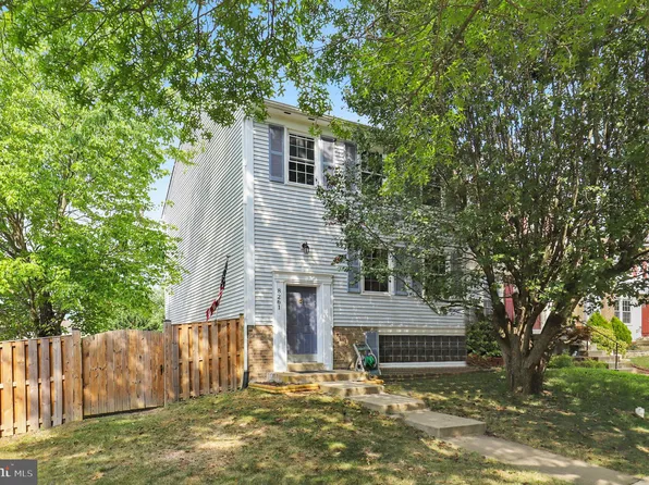 8261 Vernon St, Manassas, VA 20109