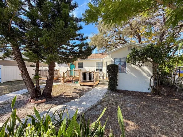 1538 S Martin Luther King Jr Ave, Clearwater, FL 33756