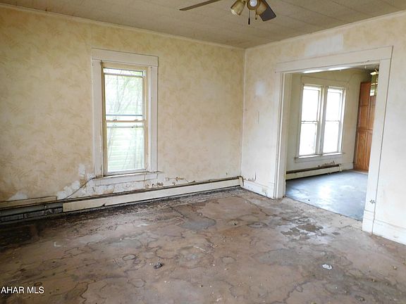 3rd image of 1903 19th St