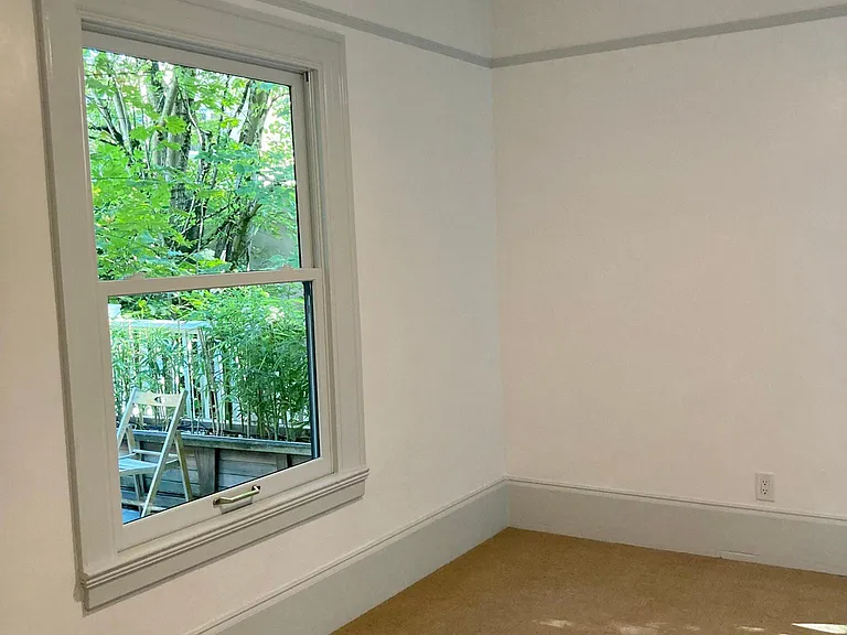 2166 SW Yamhill St #3 — Photo 24
