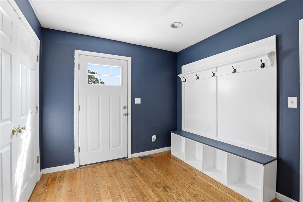 Apartment in Weymouth, East Weymouth - View 2