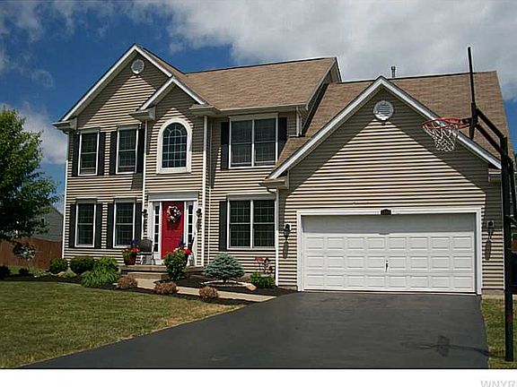 2nd image of 2266 Hobblebush Ln