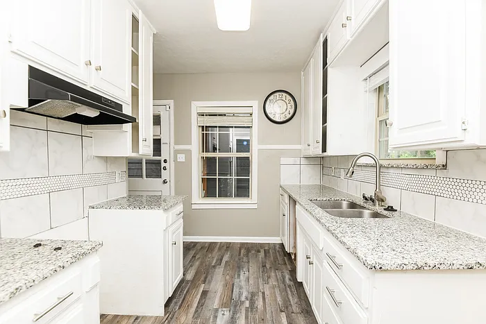 4700 Normandy Rd — Photo 7
