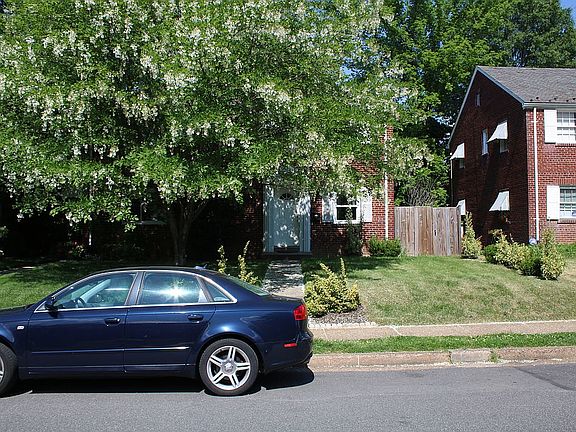5th image of 713 N Nelson St