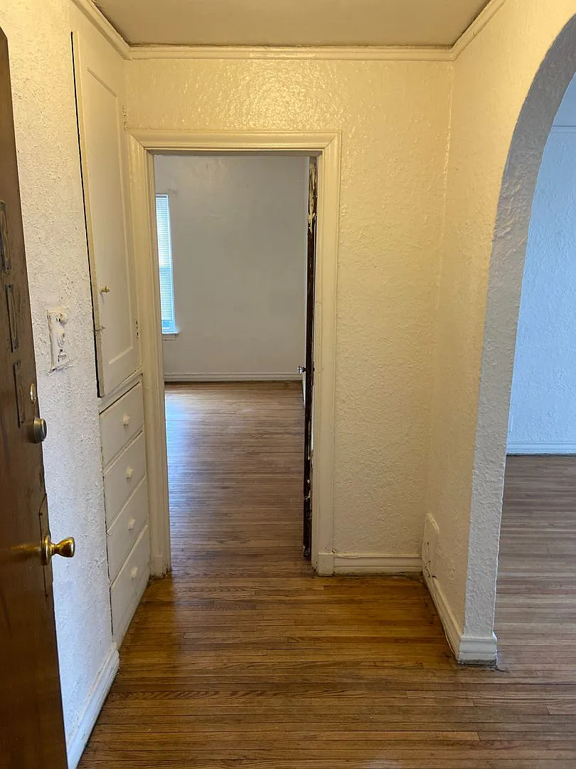120 Glynn Ct. - FDR Seward Glynn — Photo 1