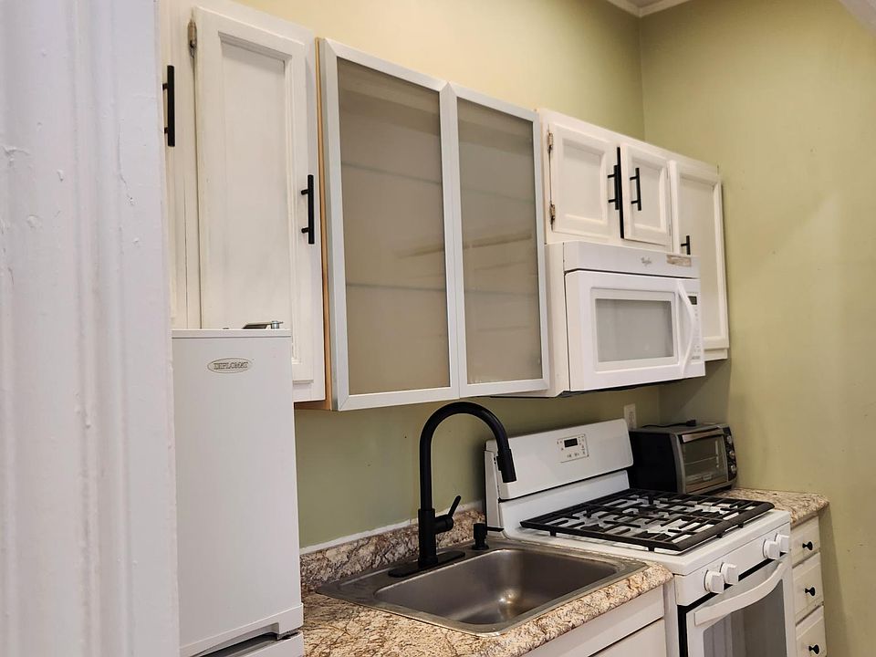 1st image of 62 Concord St #62.5