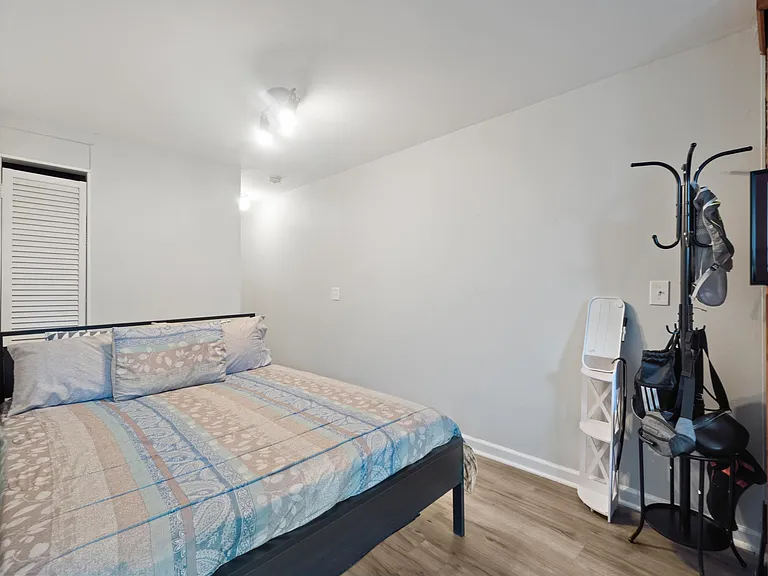 130 Adams St #2 — Photo 8